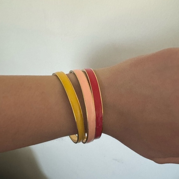 Multicolored pink, red and yellow gold toned costume bracelets - Picture 7 of 7